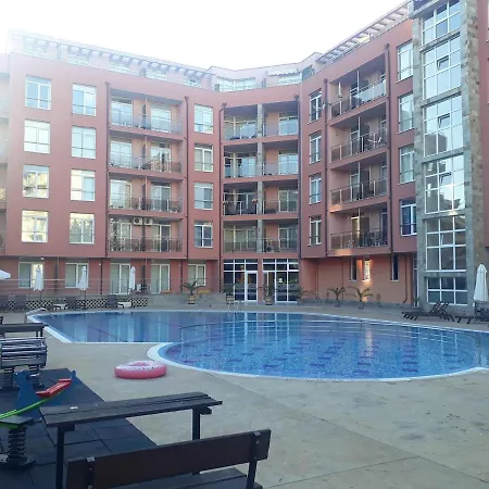 Lenka's Place Close To Cacao Sunny Beach